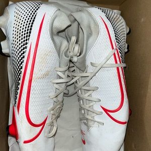 Size 9 Nike Soccer Cleats